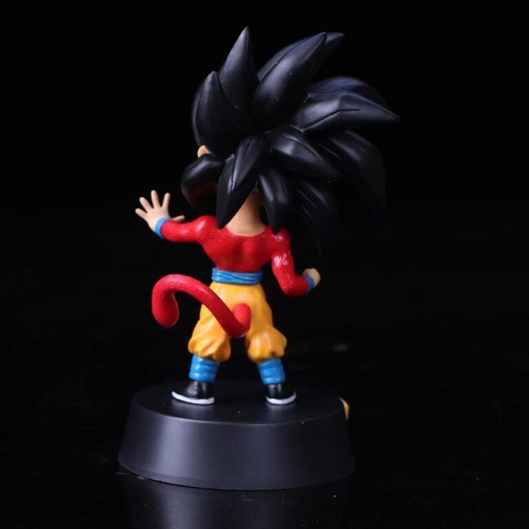 Dragon Ball GT Son Goku Super Saiyan 4 Action Figure